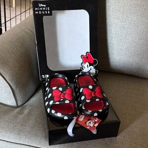 Disney Minnie Mouse Black and Red Polka Dot Slides